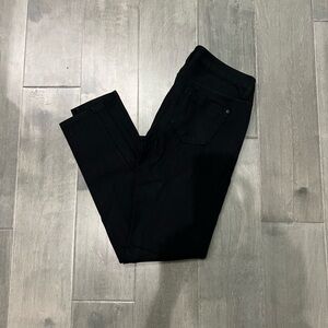 Black skinny pants